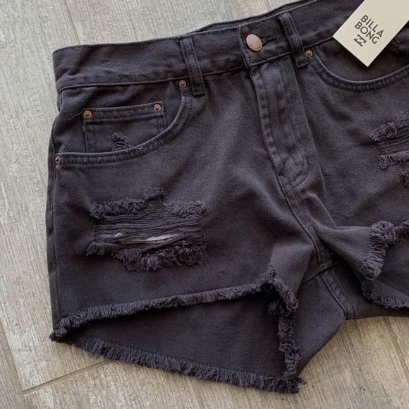 π₯π₯BILLABONG - DISTRESSED DRIFT DENIM SHORTSπ₯π₯ - Picture 3 of 5
